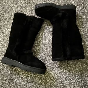 Style & Co. Black suede faux fur, size 6 boots.